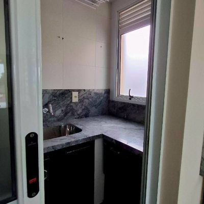 Apartamentos com 75m², 2 quartos, 1 suíte, 2 garagens, no bairro Centro em Florianópolis