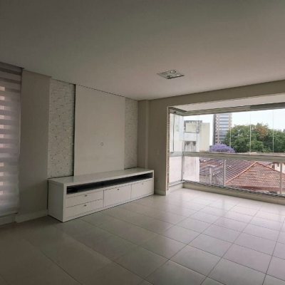 Apartamentos com 75m², 2 quartos, 1 suíte, 2 garagens, no bairro Centro em Florianópolis