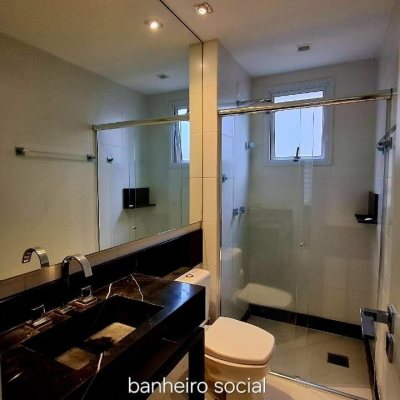Apartamentos com 75m², 2 quartos, 1 suíte, 2 garagens, no bairro Centro em Florianópolis