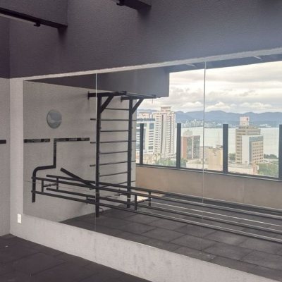 Apartamentos com 79m², 2 quartos, 2 suítes, 1 garagem, no bairro Estreito em Florianópolis
