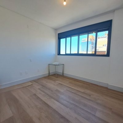 Apartamentos com 79m², 2 quartos, 2 suítes, 1 garagem, no bairro Estreito em Florianópolis