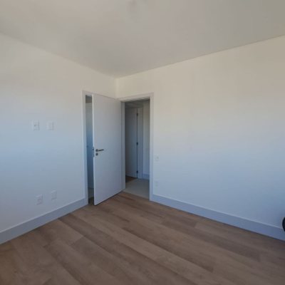 Apartamentos com 79m², 2 quartos, 2 suítes, 1 garagem, no bairro Estreito em Florianópolis