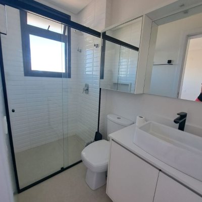 Apartamentos com 79m², 2 quartos, 2 suítes, 1 garagem, no bairro Estreito em Florianópolis