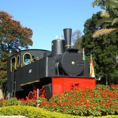 Casa Residencial com 131m², 3 quartos, 2 garagens, no bairro Salto Weissbach em Blumenau