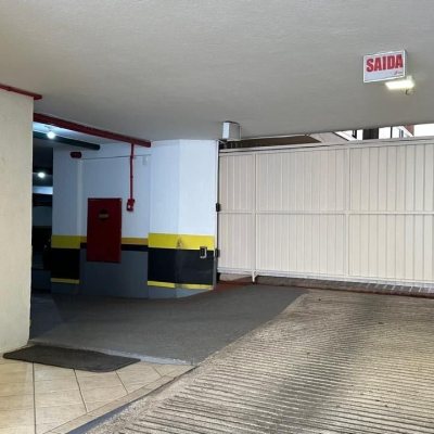 Garagem Comercial com 12m², 33 garagens, no bairro Centro em Florianópolis