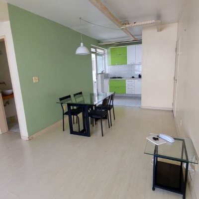 Apartamentos com 79m², 1 quarto, 1 suíte, no bairro Trindade em Florianópolis