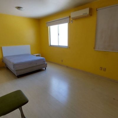 Apartamentos com 79m², 1 quarto, 1 suíte, no bairro Trindade em Florianópolis