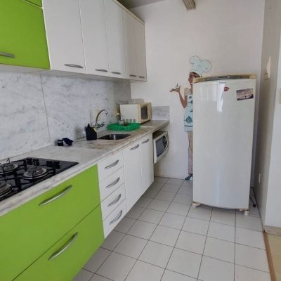 Apartamentos com 79m², 1 quarto, 1 suíte, no bairro Trindade em Florianópolis