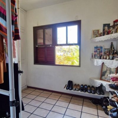 Casa Residencial com 235m², 4 quartos, 2 suítes, 1 garagem, no bairro Ingleses em Florianópolis