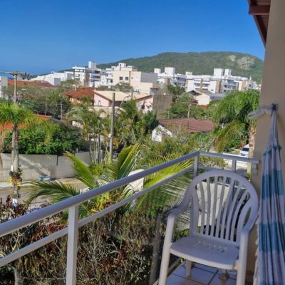 Casa Residencial com 235m², 4 quartos, 2 suítes, 1 garagem, no bairro Ingleses em Florianópolis