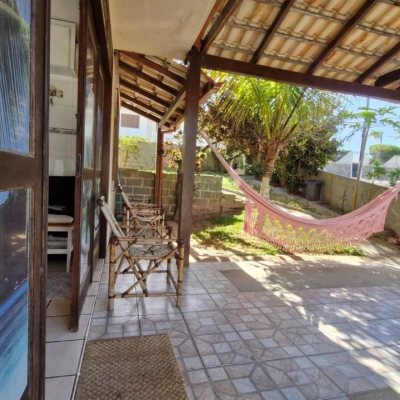 Casa Residencial com 235m², 4 quartos, 2 suítes, 1 garagem, no bairro Ingleses em Florianópolis