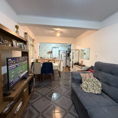 Casa em Condomínio com 119m², 4 quartos, 1 suíte, 2 garagens, no bairro Centro em Florianópolis