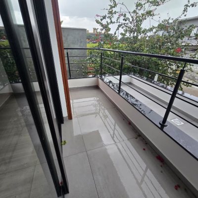 Casa Residencial com 189m², 4 quartos, 3 suítes, 2 garagens, no bairro Rio Tavares em Florianópolis