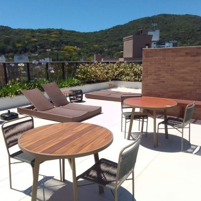 Studio Residencial com 50m², 1 quarto, 1 garagem, no bairro Córrego Grande em Florianópolis
