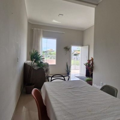 Casa Residencial com 80m², 2 quartos, 1 suíte, 1 garagem, no bairro São João Do Rio Vermelho em Florianópolis