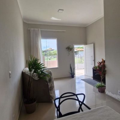 Casa Residencial com 80m², 2 quartos, 1 suíte, 1 garagem, no bairro São João Do Rio Vermelho em Florianópolis