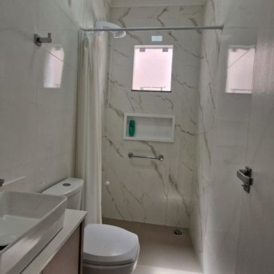 Casa Residencial com 80m², 2 quartos, 1 suíte, 1 garagem, no bairro São João Do Rio Vermelho em Florianópolis