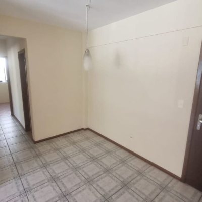 Apartamentos com 67m², 3 quartos, 1 garagem, no bairro Trindade em Florianópolis