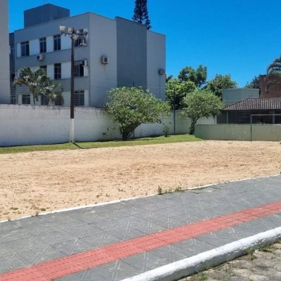 Apartamentos com 67m², 3 quartos, 1 garagem, no bairro Trindade em Florianópolis