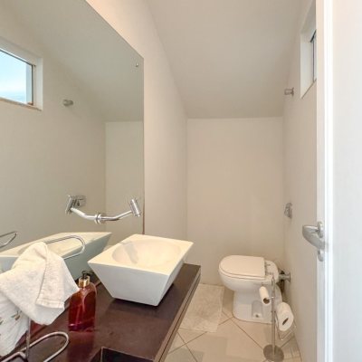 Casa Residencial com 189m², 3 quartos, 1 suíte, 2 garagens, no bairro Centro em Palhoça