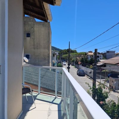 Casa Residencial com 100m², 2 quartos, 1 garagem, no bairro Ingleses do Rio Vermelho em Florianópolis