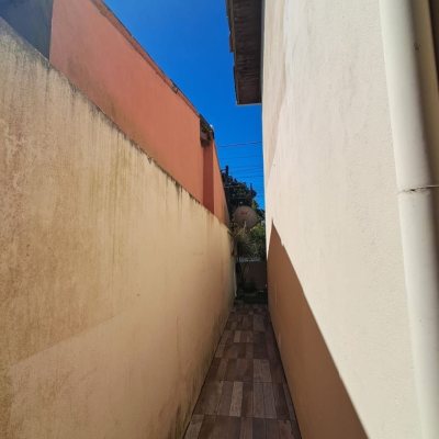 Casa Residencial com 100m², 2 quartos, 1 garagem, no bairro Ingleses do Rio Vermelho em Florianópolis