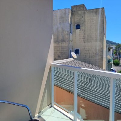 Casa Residencial com 100m², 2 quartos, 1 garagem, no bairro Ingleses do Rio Vermelho em Florianópolis