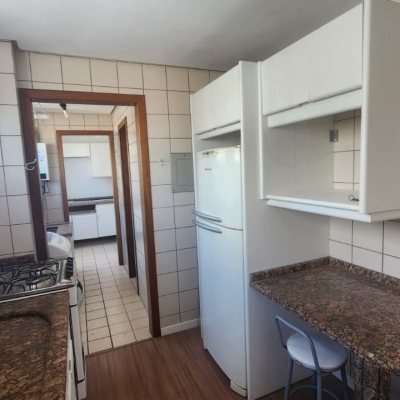 Apartamentos com 95m², 3 quartos, 1 suíte, 1 garagem, no bairro Centro em Florianópolis
