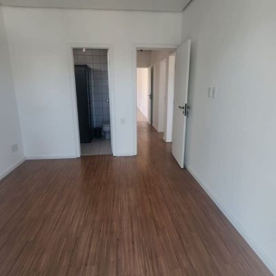 Apartamentos com 95m², 3 quartos, 1 suíte, 1 garagem, no bairro Centro em Florianópolis