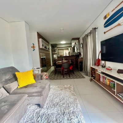 Casa Residencial com 121m², 3 quartos, 1 suíte, 2 garagens, no bairro Campeche em Florianópolis