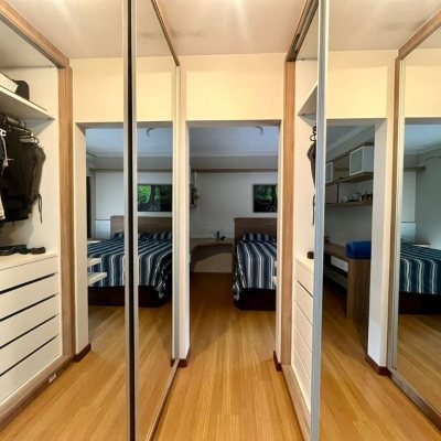 Casa Residencial com 121m², 3 quartos, 1 suíte, 2 garagens, no bairro Campeche em Florianópolis