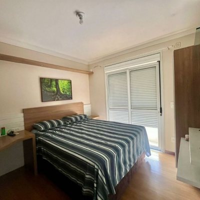 Casa Residencial com 121m², 3 quartos, 1 suíte, 2 garagens, no bairro Campeche em Florianópolis