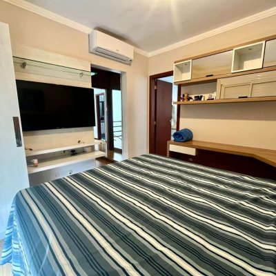 Casa Residencial com 121m², 3 quartos, 1 suíte, 2 garagens, no bairro Campeche em Florianópolis