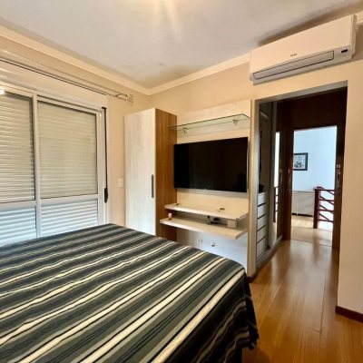 Casa Residencial com 121m², 3 quartos, 1 suíte, 2 garagens, no bairro Campeche em Florianópolis