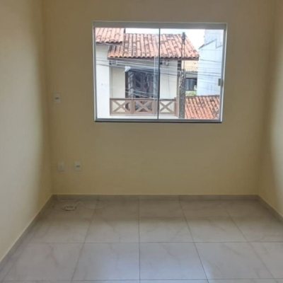 Sobrado Residencial com 80m², 2 quartos, 2 suítes, 1 garagem, no bairro Ingleses do Rio Vermelho em Florianópolis