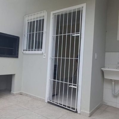 Sobrado Residencial com 80m², 2 quartos, 2 suítes, 1 garagem, no bairro Ingleses do Rio Vermelho em Florianópolis