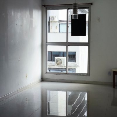 Apartamentos com 58m², 2 quartos, no bairro Centro em Florianópolis