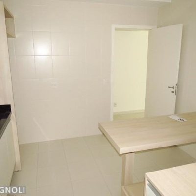 Apartamentos com 112m², 3 quartos, 1 suíte, 2 garagens, no bairro Serraria em São José