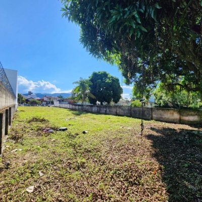 Terreno Comercial/Residencial com 988m², no bairro Jardim Eldorado em Palhoça