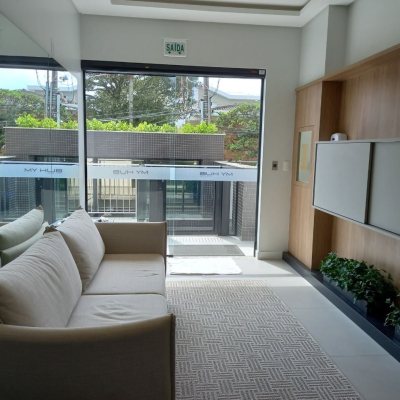 Studio Residencial com 37m², 1 quarto, 1 garagem, no bairro Coqueiros em Florianópolis