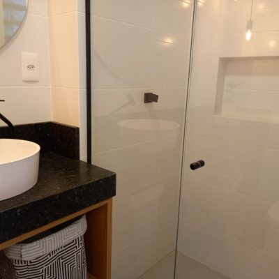 Studio Residencial com 37m², 1 quarto, 1 garagem, no bairro Coqueiros em Florianópolis