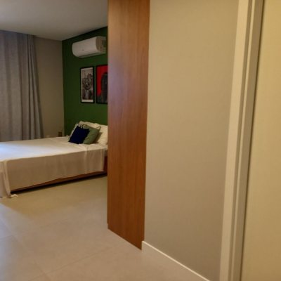 Studio Residencial com 37m², 1 quarto, 1 garagem, no bairro Coqueiros em Florianópolis