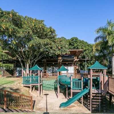 Terrenos Residenciais com 761m², no bairro Cacupé em Florianópolis