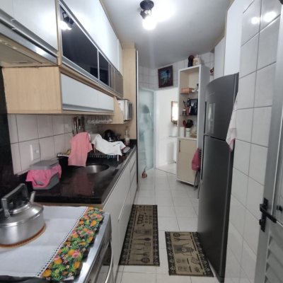 Apartamentos com 104m², 3 quartos, 1 suíte, 1 garagem, no bairro Coqueiros em Florianópolis