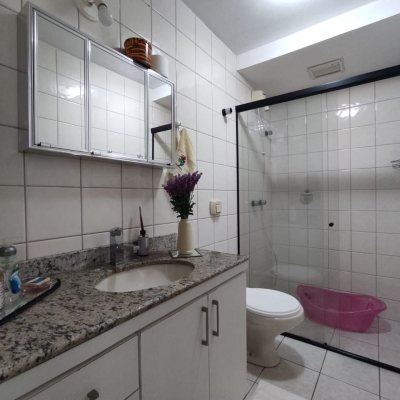 Apartamentos com 104m², 3 quartos, 1 suíte, 1 garagem, no bairro Coqueiros em Florianópolis