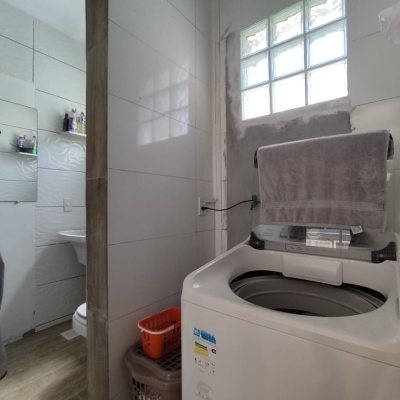 Casa Residencial com 104m², 2 quartos, 1 garagem, no bairro Cachoeira Do Bom Jesus em Florianópolis