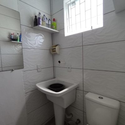 Casa Residencial com 104m², 2 quartos, 1 garagem, no bairro Cachoeira Do Bom Jesus em Florianópolis