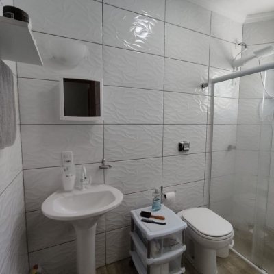 Casa Residencial com 104m², 2 quartos, 1 garagem, no bairro Cachoeira Do Bom Jesus em Florianópolis