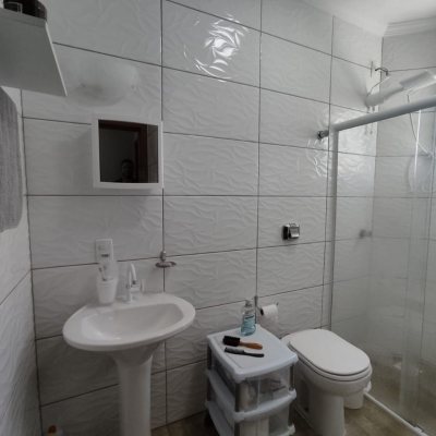 Casa Residencial com 104m², 2 quartos, 1 garagem, no bairro Cachoeira Do Bom Jesus em Florianópolis