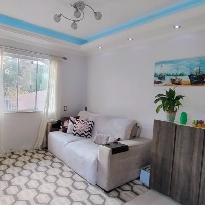 Casa Residencial com 115m², 2 quartos, 3 garagens, no bairro Forquilhas em São José